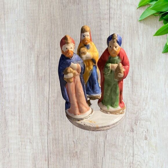 SOLD Lemax Dickensvale Collectibles Christmas Village Porcelain Nativity Set - Picture 5 of 12